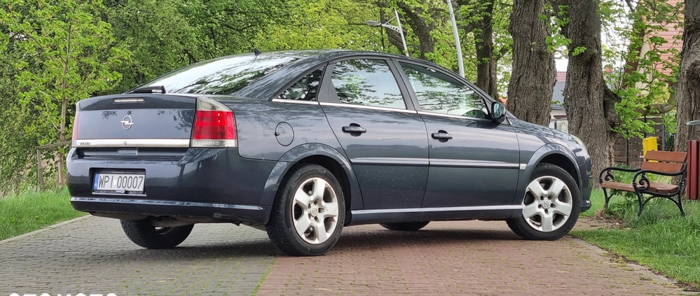 Opel Vectra cena 12900 przebieg: 250000, rok produkcji 2007 z Sianów małe 704